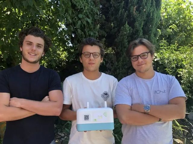 Des étudiants de bordeaux développent la location libre-service de batterie de recharge, Plug’Heur